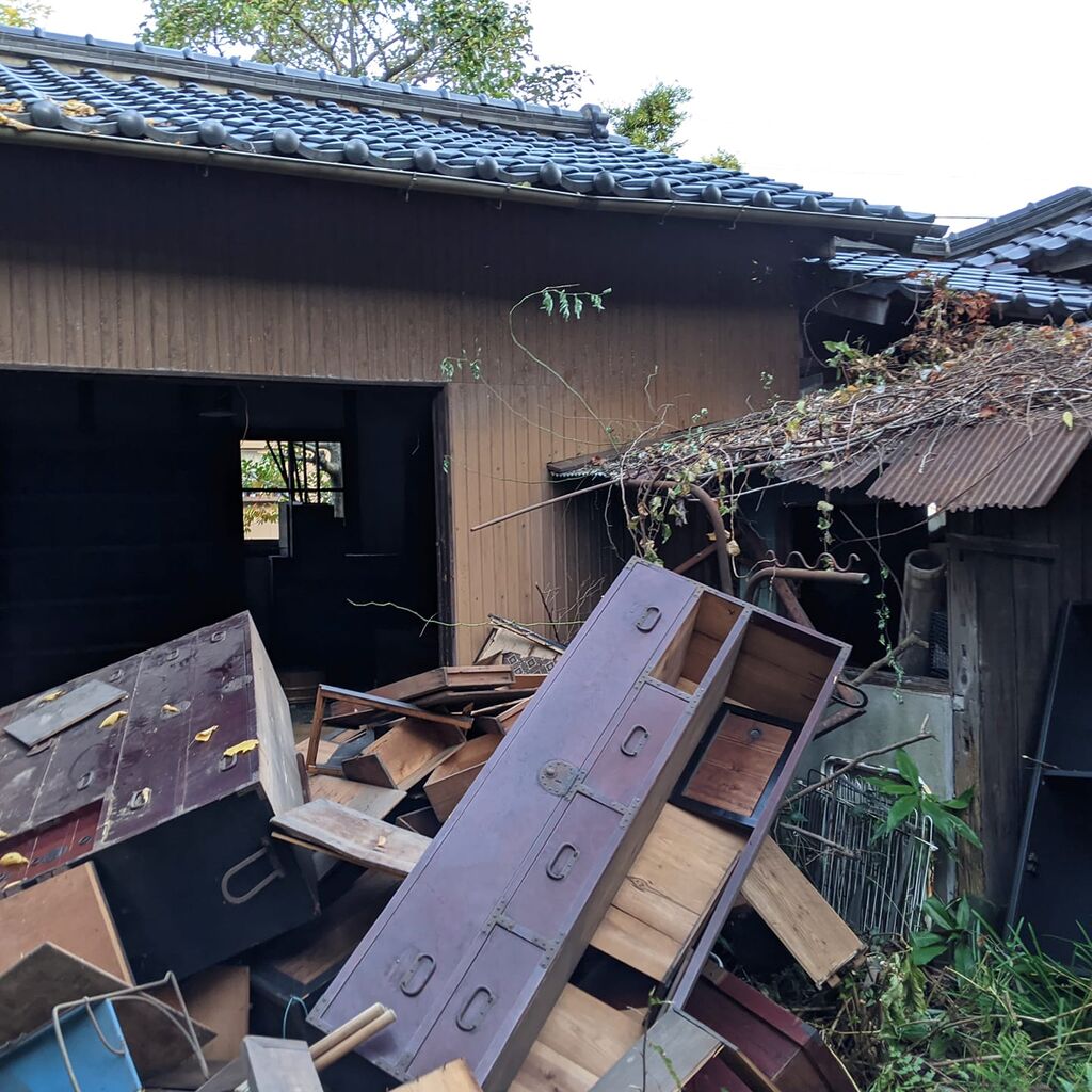 裏の家の解体 山福朱実 べむべろ通信 裏の家の解体 山福朱実 べむべろ通信