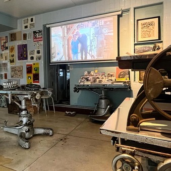 『山福印刷と樹の実工房』