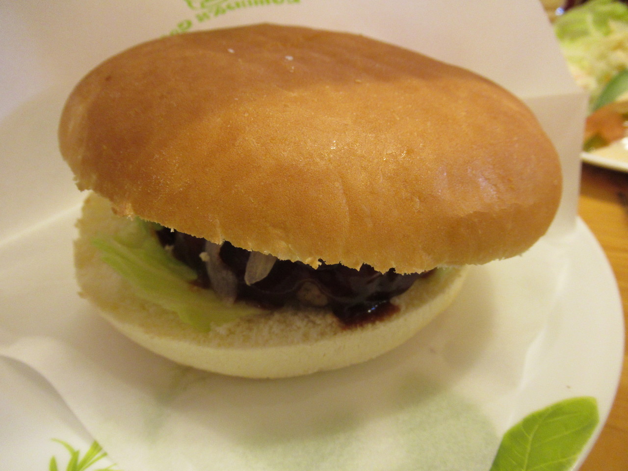 小平市 コメダ珈琲店 花小金井店 ドミグラスバーガー 560 ミニサラダ 2 ブレンドコーヒー 440 各税込 ハラヘリ日記 Ii