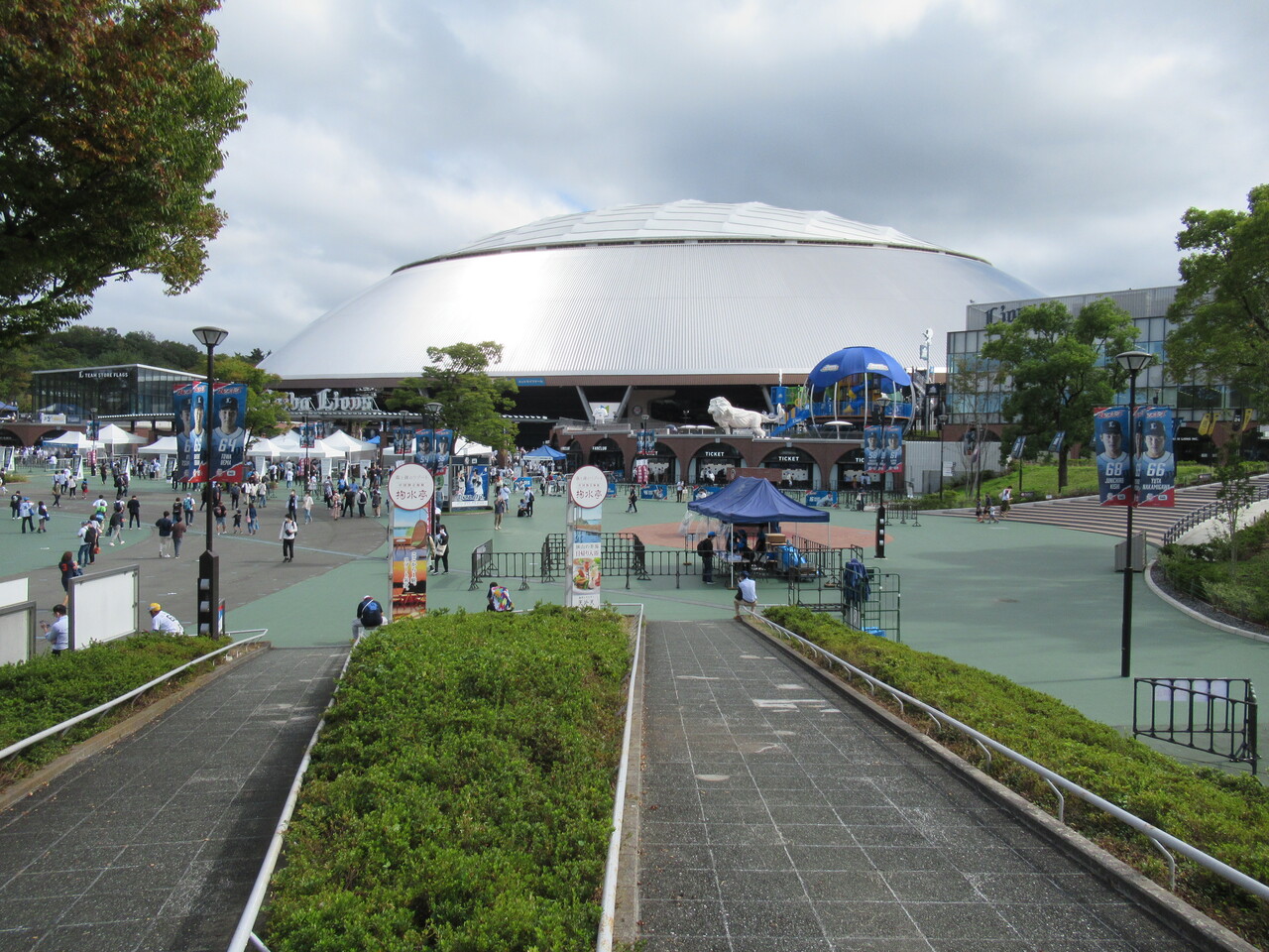 西武ドーム 大鶏串の中島 大鶏串 おろしポン酢 500 うずらのにんにく醤油漬け 500 各税込 ハラヘリ日記 Ii