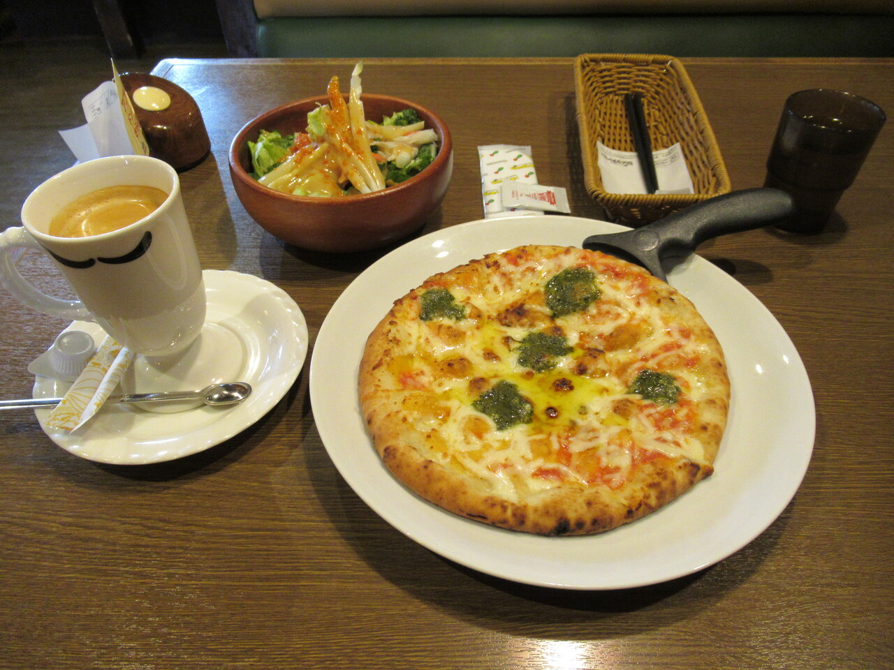 小平 びっくりドンキー 小平大沼店 薪窯マルゲリータ シーハーハーサラダ シングルエステート珈琲 ハラヘリ日記 Ii