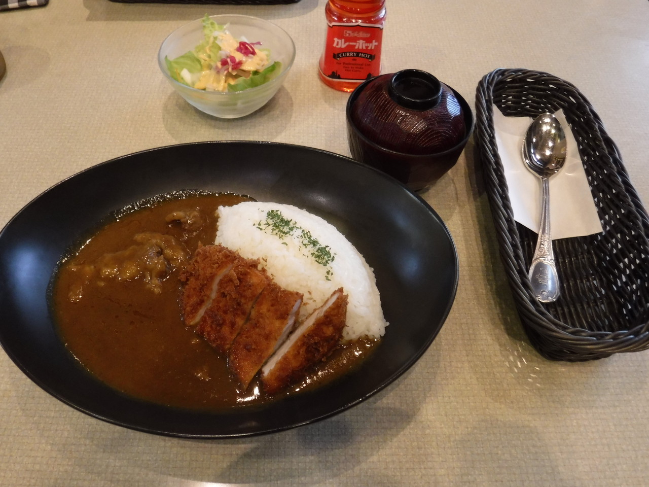 (小平市) 肉の万世 小平店 「かつカレー ライス大盛り、チョコレートソフト」 ハラヘリ日記 II