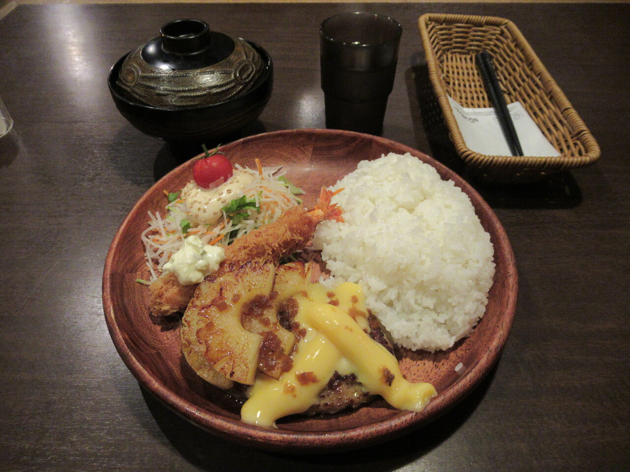 小平 びっくりドンキー 小平大沼店 ハンバーグ エビフライディッシュ 150g みそ汁付 ライス大盛 トッピングチーズ パイン ハラヘリ日記 Ii 小平 びっくりドンキー 小平大沼店 ハンバーグ エビフライディッシュ 150g みそ汁付 ライス大盛 トッピングチーズ パイン ハラヘリ日記 Ii
