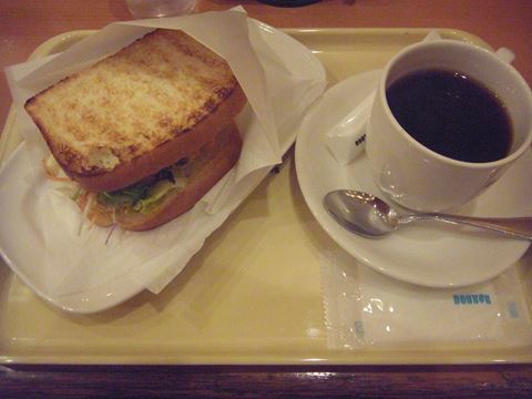 飯田橋 ドトールコーヒーショップ 飯田橋富士見店 朝カフェ セットb ポテトサラダとリオナソーセージ アメリカン ｓ 390 税込 ハラヘリ日記 Ii