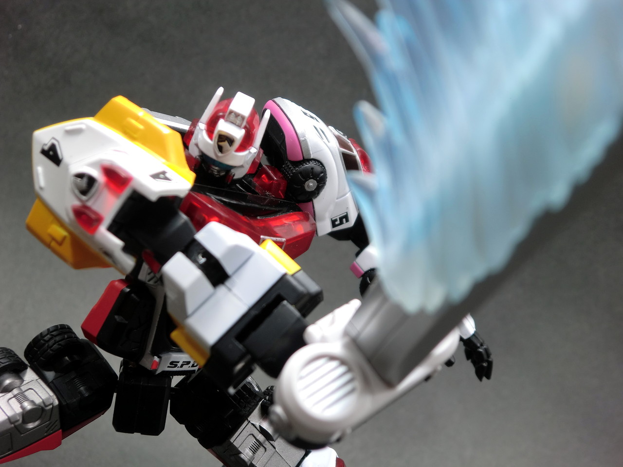 バンダイ スーパーロボット超合金 デカレンジャーロボ レビュー 玩具不十分 バンダイ スーパーロボット超合金 デカレンジャーロボ レビュー 玩具不十分