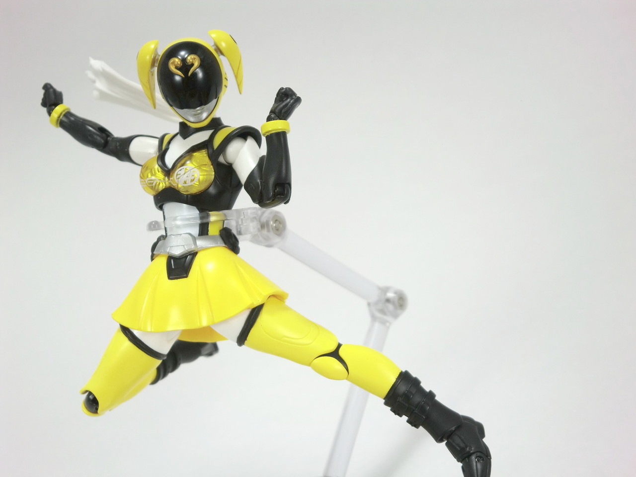 フィギュアーツ　アキバイエロー魂ステージ付き フィギュアーツ アキバイエロー魂ステージ付き S.H.Figuarts