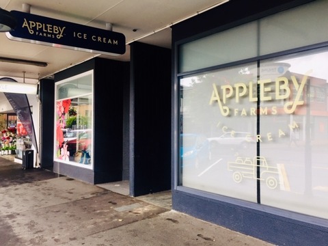 Appleby_shop