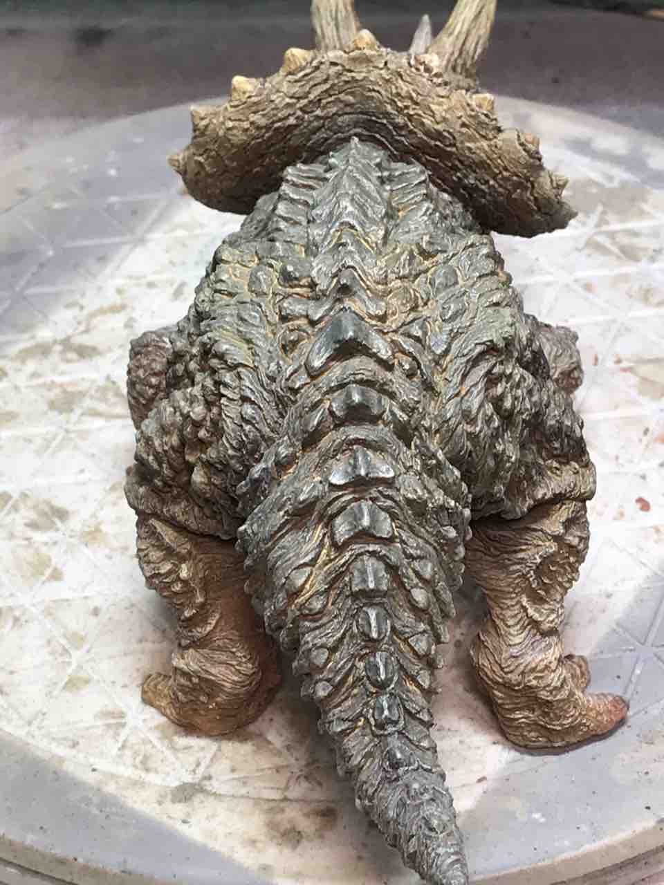 トリケラトプス塗装完了 : ねんど星人のねんどblog