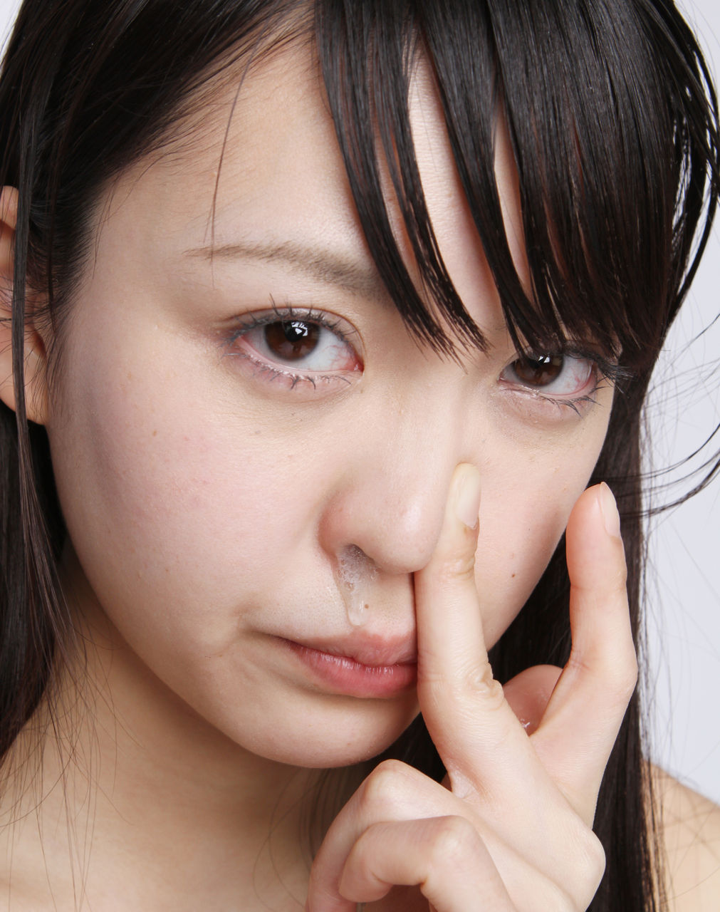 これぞ鼻水！！羽田桃子ちゃん（21）の鼻 : 鼻図鑑 ~鼻を愛する人達のために~