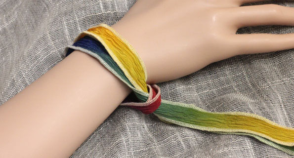 シルクリボンの基本のブレス巻き方 3種類 Neo Beads アクセサリー製作を楽しむ