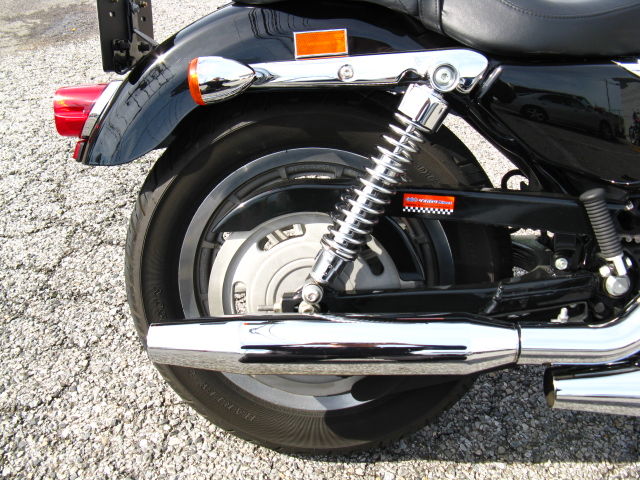 2004年式XL883スポーツスター リアローダウン+α : HarleyDavidson