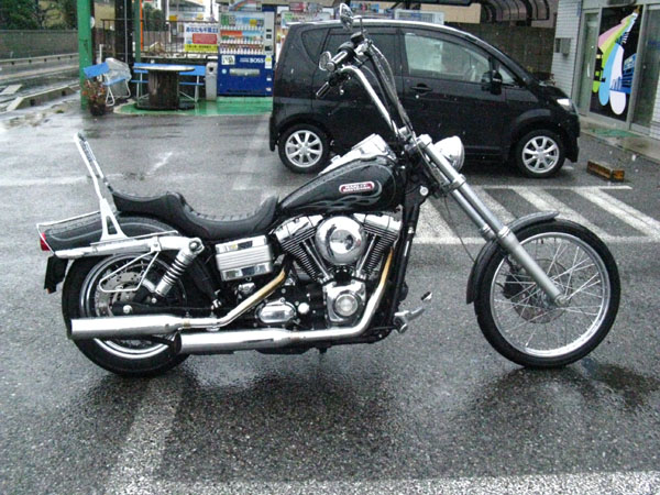 2007年式FXDWG ショートキックスタンドに交換 2007年式FXDWG ショートキックスタンドに交換