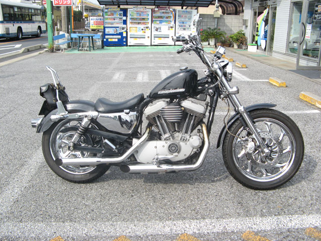 2004年式XL1200R スポーツスター1200ロードスターのサドルバッグ