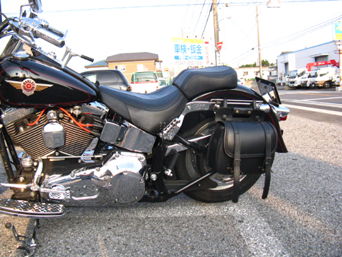2000年式FLSTFシッシーバー取り付け ￥56,900 : HarleyDavidsonパーツ
