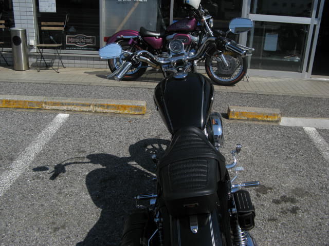 2010年式XL1200L スポーツスター1200ローに48タンク取り付け