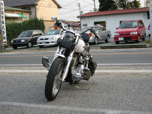 10/23 2007年式FXDC アジャスタブルフロアボード取り付け