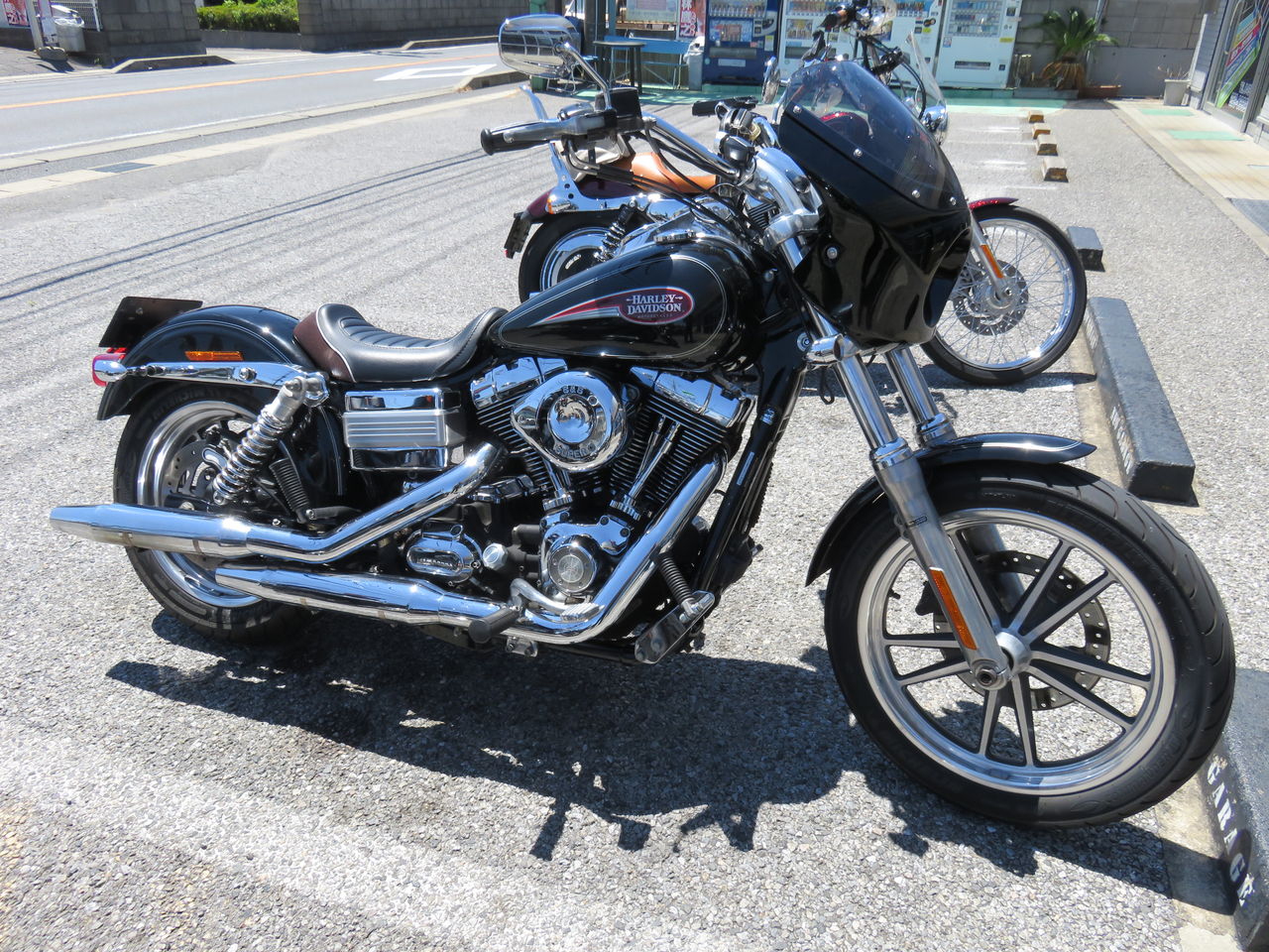 2008年式FXDLの前後エンジンラバーマウント交換 : HarleyDavidson