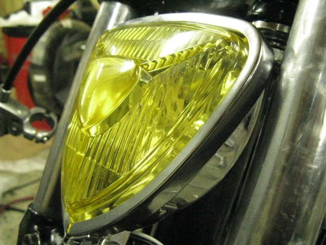 三角ヘッドライト+黄色レンズ=??? : HarleyDavidsonパーツディストリビューター ネオファクトリー カスタムショップ ネオガレージブログ 三角ヘッドライト+黄色レンズ=??? : HarleyDavidsonパーツディストリビューター ネオファクトリー カスタムショップ ネオガレージブログ