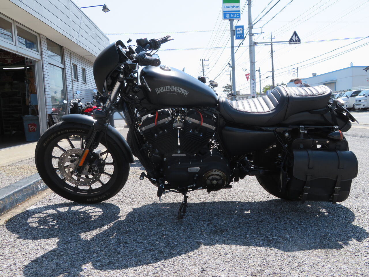 2015年式XL883N フロントタイヤの交換！ : HarleyDavidsonパーツ