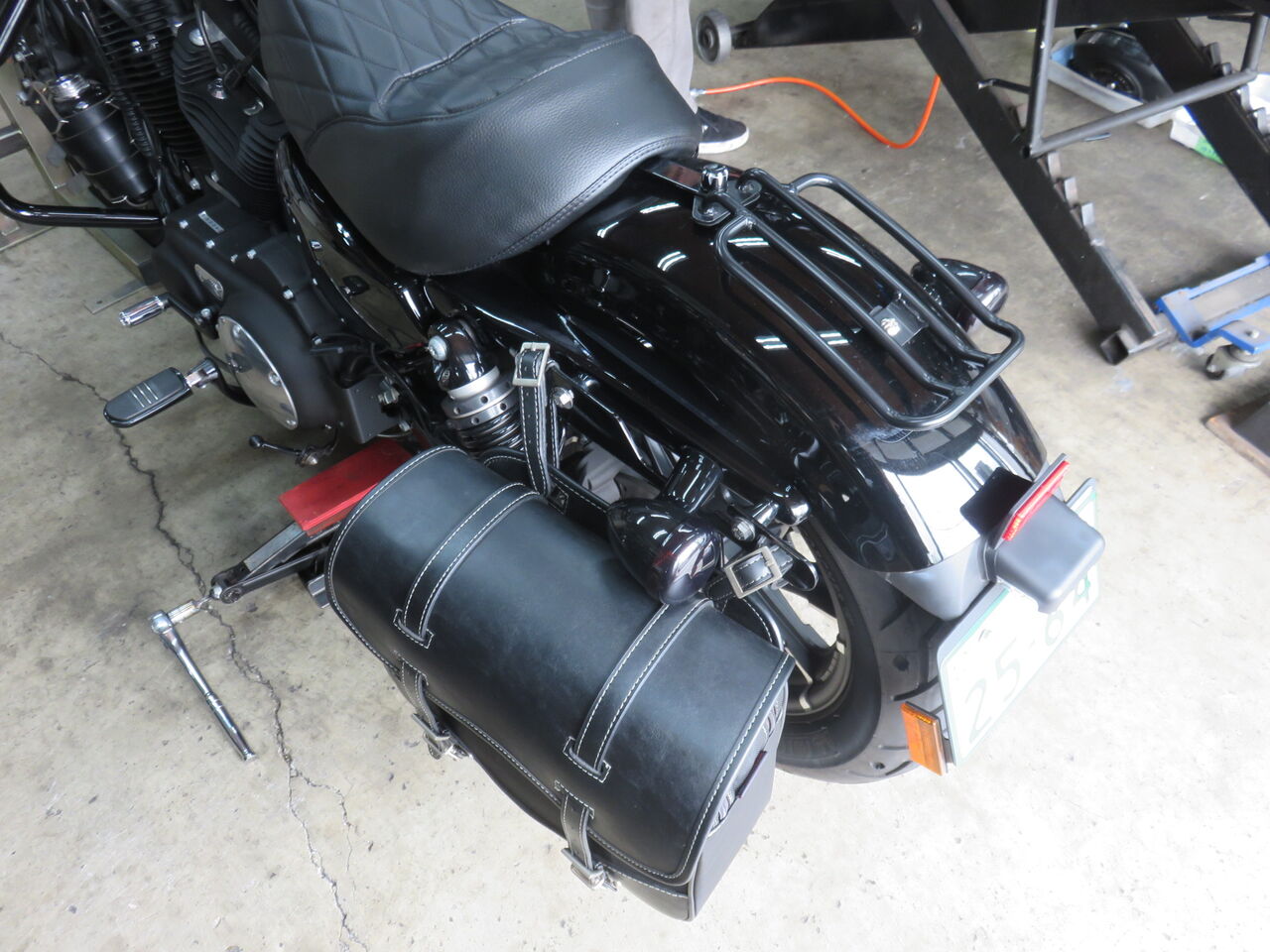 2018年式XL883Nシーシーバー取付け！！ : HarleyDavidsonパーツ 