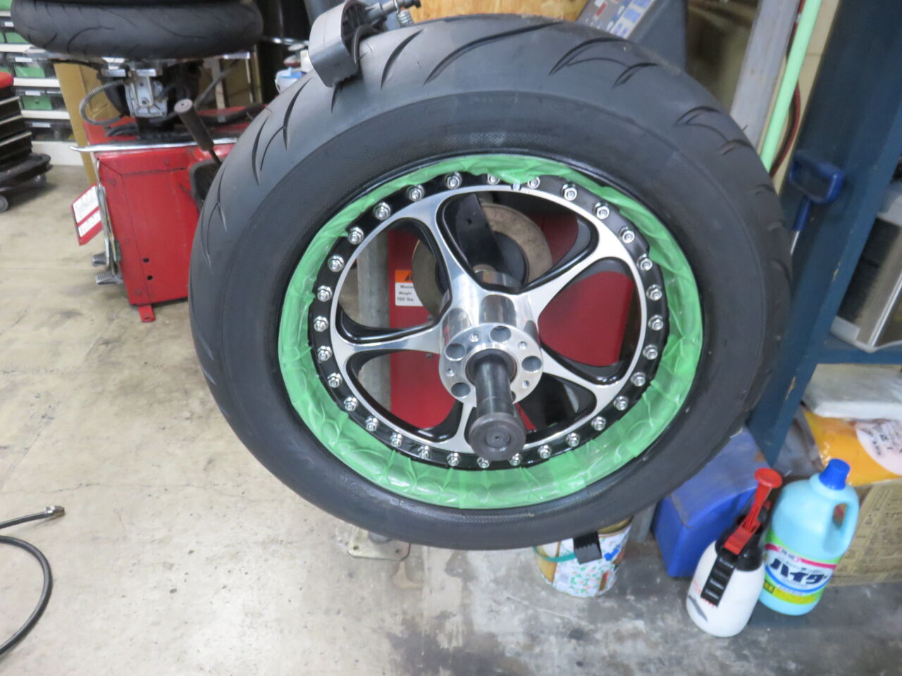 2014年式XL1200X 前後タイヤ交換 : HarleyDavidsonパーツ
