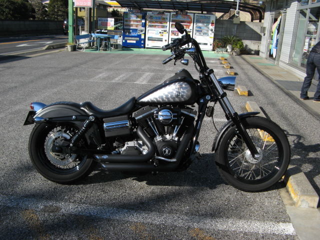 2009年式FXDB・ウインカー交換・タンクアップマウント他