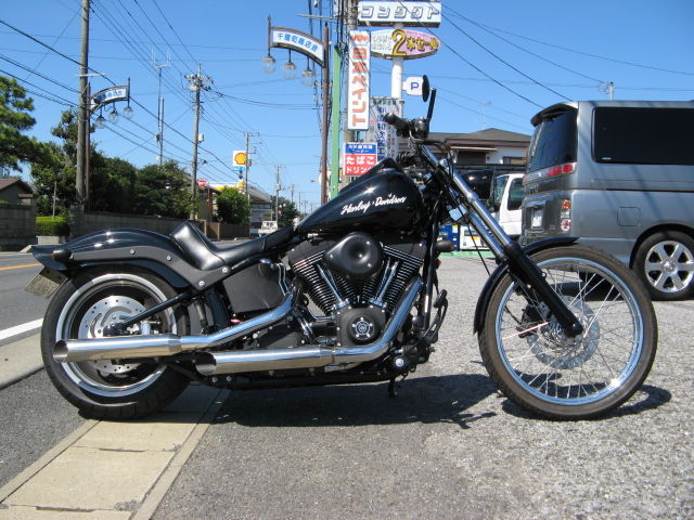 2009年式FXSTB ソフテイルナイトトレインのフロントローダウン 2009年式FXSTB ソフテイルナイトトレインのフロントローダウン