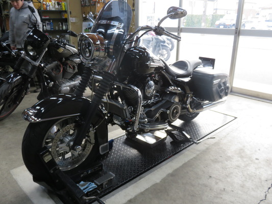 2004年式FLHR　クラッチを軽くするイージープルクラッチ取付‼