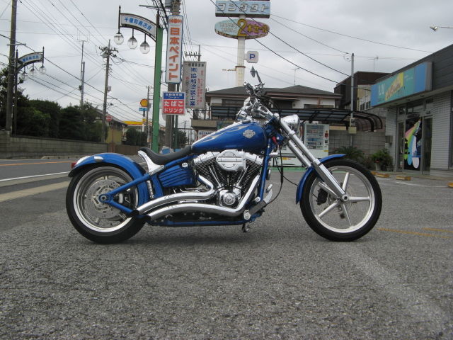 REVTECH】2008年式FXCWCをフロント21in×リア18inに交換+!!