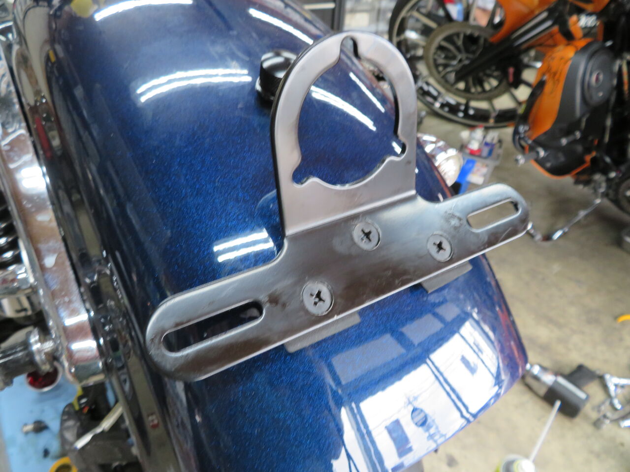 2008年式 XL1200V テールライト交換 : HarleyDavidsonパーツ 