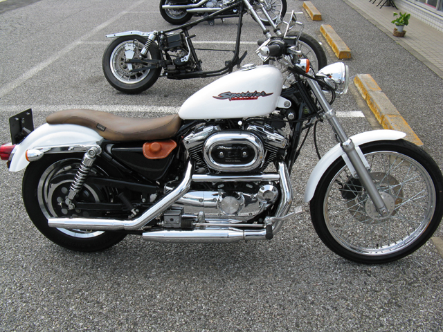 2002年式XL1200C ナローエイプ・ミディアム装着 ￥63,200(参考価格 