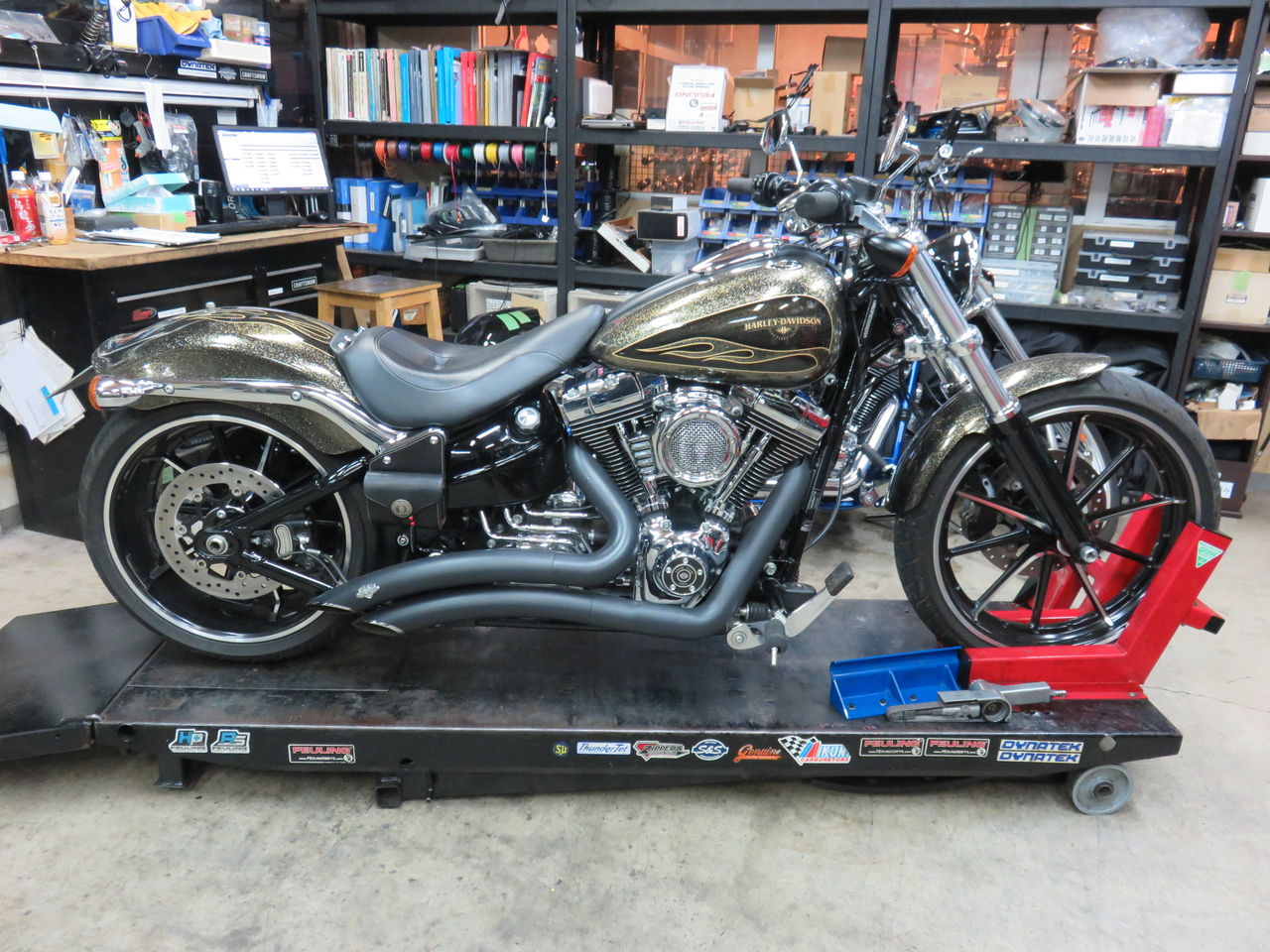 HarleyDavidson 2015年式 FXSBブレイクアウト 純正タンク