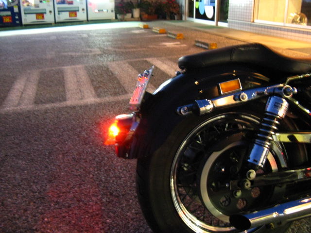 2003年式XL883 ナンバープレートのレイダウン!! : HarleyDavidson