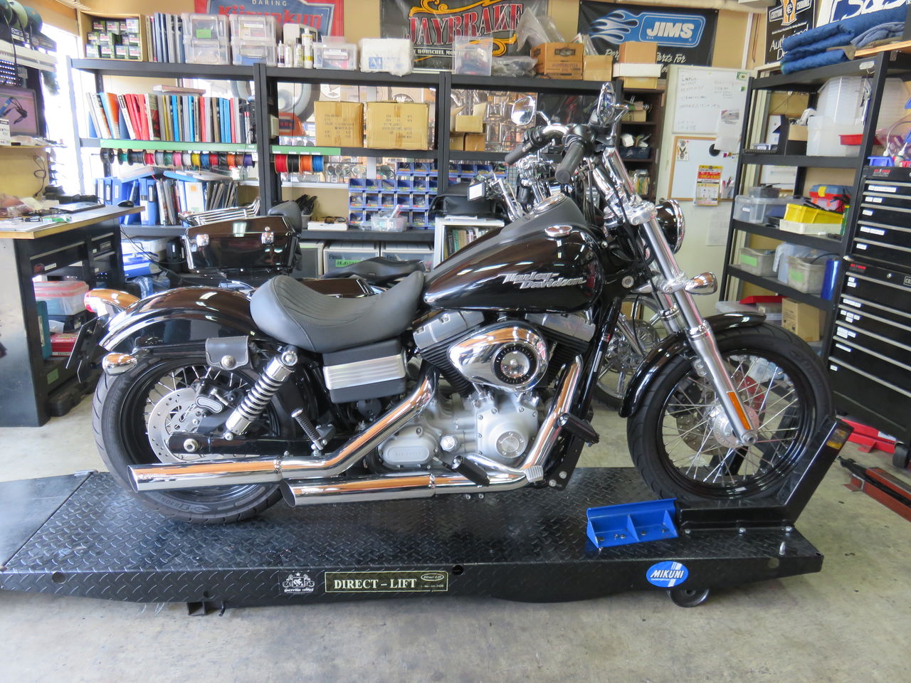 2009年式FXDB ハンドル交換とタンクアップ！！ : HarleyDavidsonパーツ