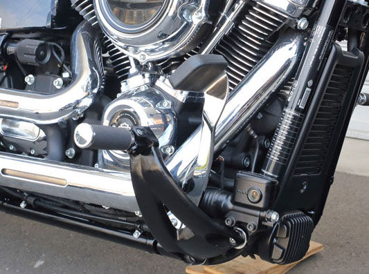 M8ソフテイル用ステップバックキットのご紹介 : HarleyDavidsonパーツ