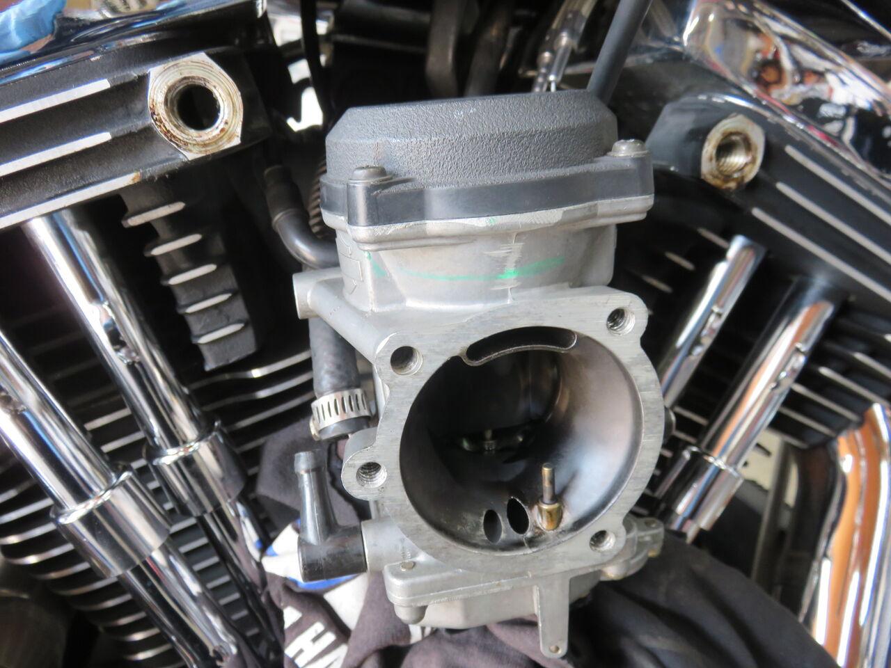 FLSTS 2001年式　キャブ車　外装一式　装飾品多数！ 2001年式FLSTF スポットランプを増設!! : HarleyDavidsonパーツ