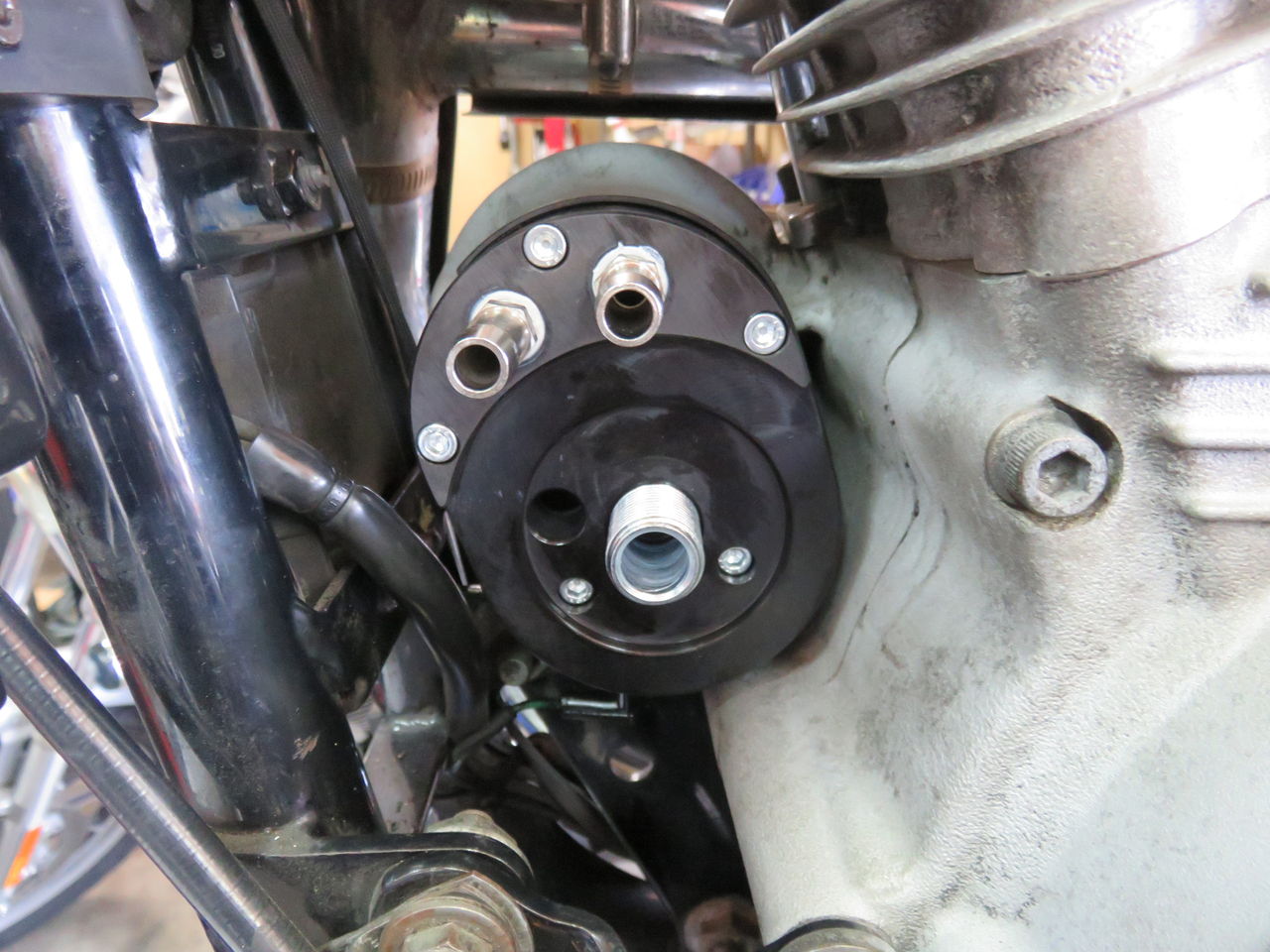 xl883n 社外オイルクーラー 2001年式XL883オイルクーラー取付け！！ : HarleyDavidsonパーツ