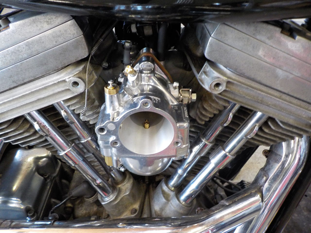 Eキャブ取付けSALEの車両89FXR 完成動画付き☆ : HarleyDavidson Eキャブ取付けSALEの車両89FXR 完成動画付き☆ : HarleyDavidson