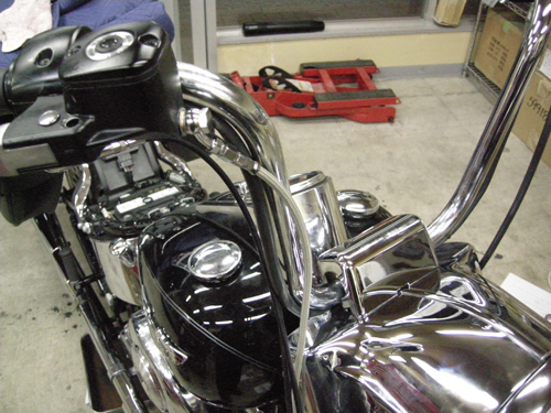 なん 11/13 2006年式FLSTN ナセル取付その2 : HarleyDavidsonパーツ