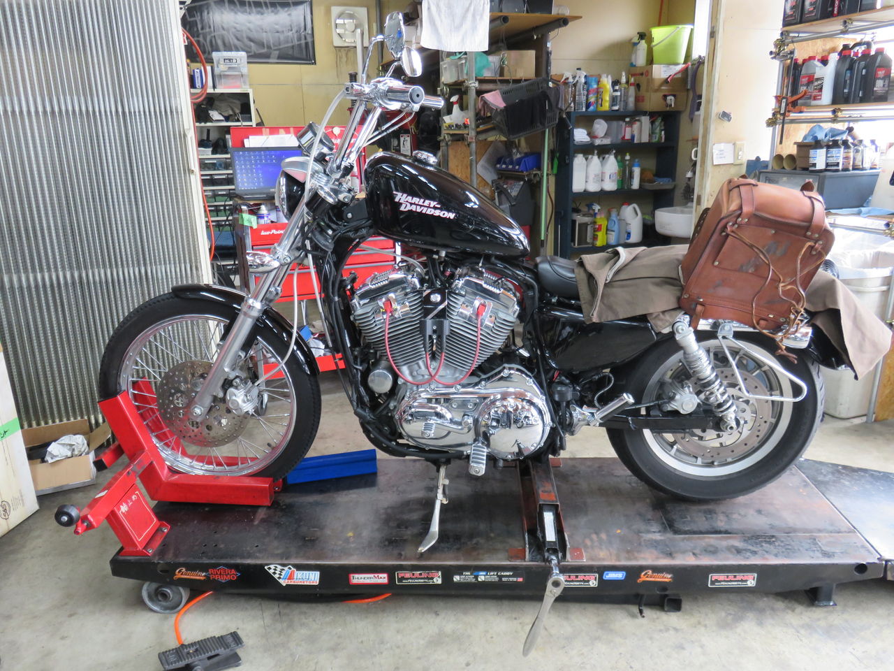 2009年式 XL883 前後タイヤ交換、北米プーリー取付け : HarleyDavidson