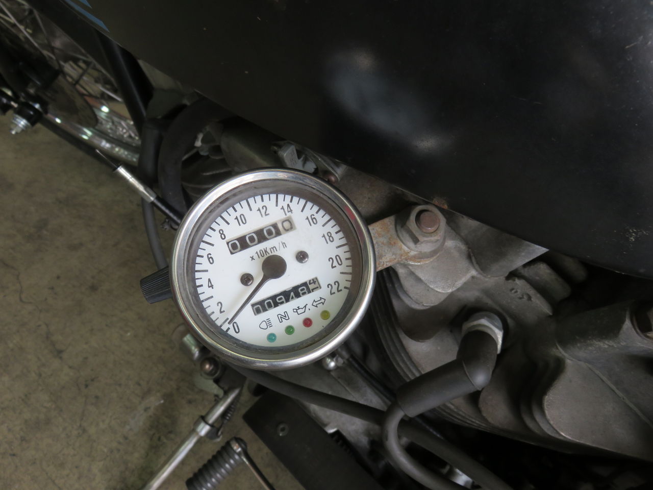1975年式ショベル車両のスピードメーター交換 Harleydavidsonパーツディストリビューター ネオファクトリー カスタムショップ ネオガレージブログ 1975年式ショベル車両のスピードメーター交換 Harleydavidsonパーツディストリビューター ネオファクトリー カスタムショップ ネオガレージブログ