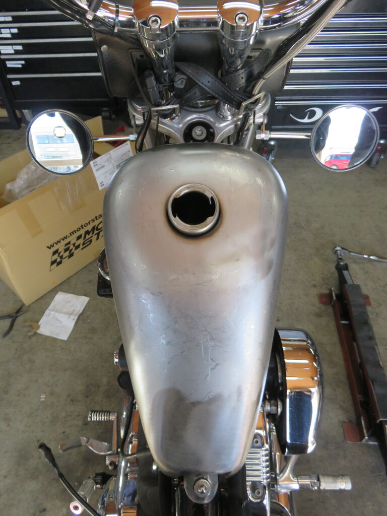2013年式XL1200V 往年のスポタン搭載&フレイムスペイント 2013年式XL1200V 往年のスポタン搭載&フレイムスペイント