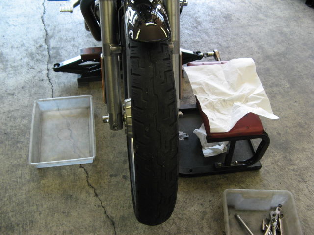2005年式XL883L パパサンのフロントタイヤ交換!! （セール分