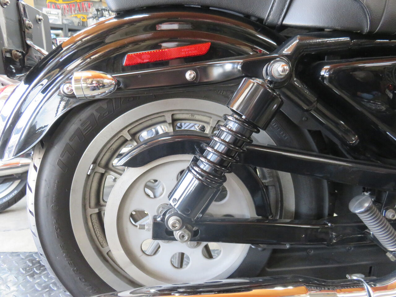 1998年式XL1200S リアショック交換！！！ : HarleyDavidsonパーツ 