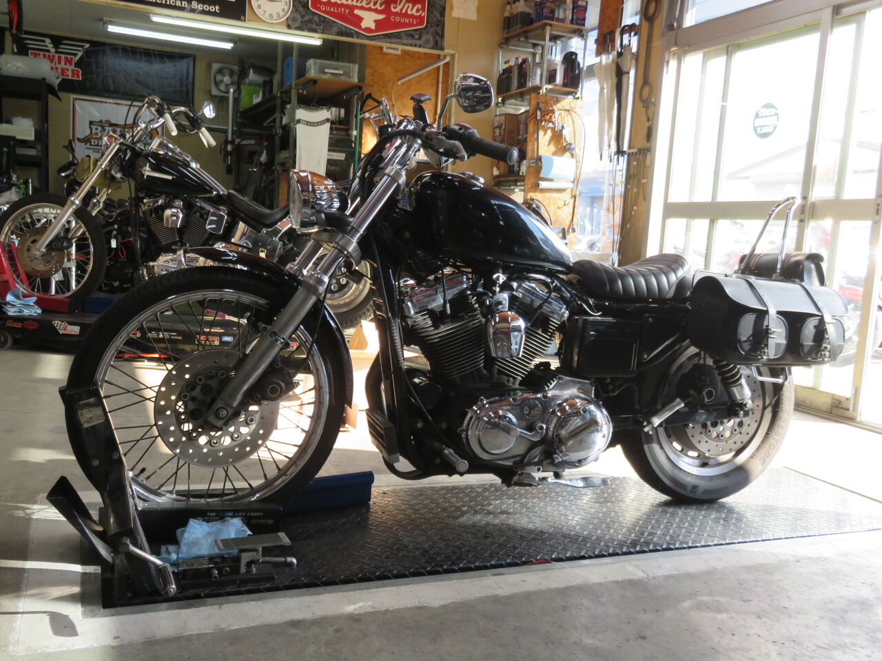 純正〜03 スポーツスター1200c 96年式 シート