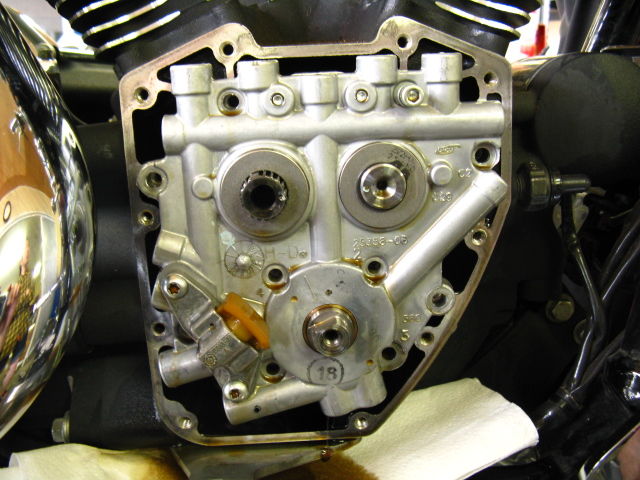 2007年式FXDLに強化オイルポンプ!!前編!! : HarleyDavidson