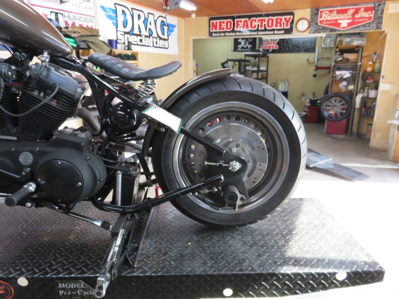 GPZ900R ゲイルスピード Fホイール中古（リム歪み小ありクラック