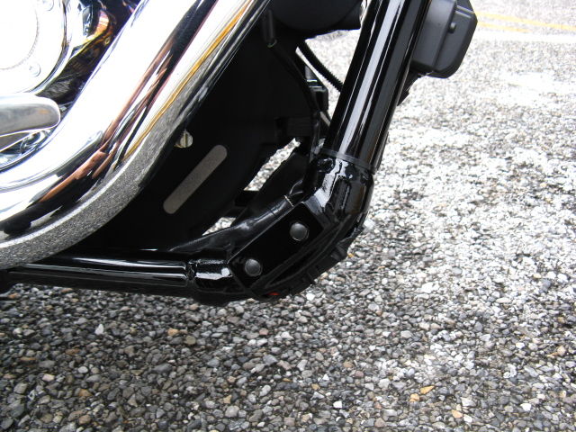 2010年 FXDLローライダー ハイウェイペグ取付 : HarleyDavidsonパーツ 