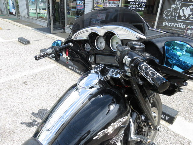 2006年式FLHXのハンドル一式交換！！その他灯火類 : HarleyDavidson
