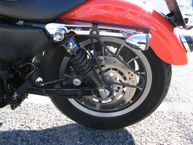 2005年式XL883R スポーツスター883Rにアイコンショック取り付け